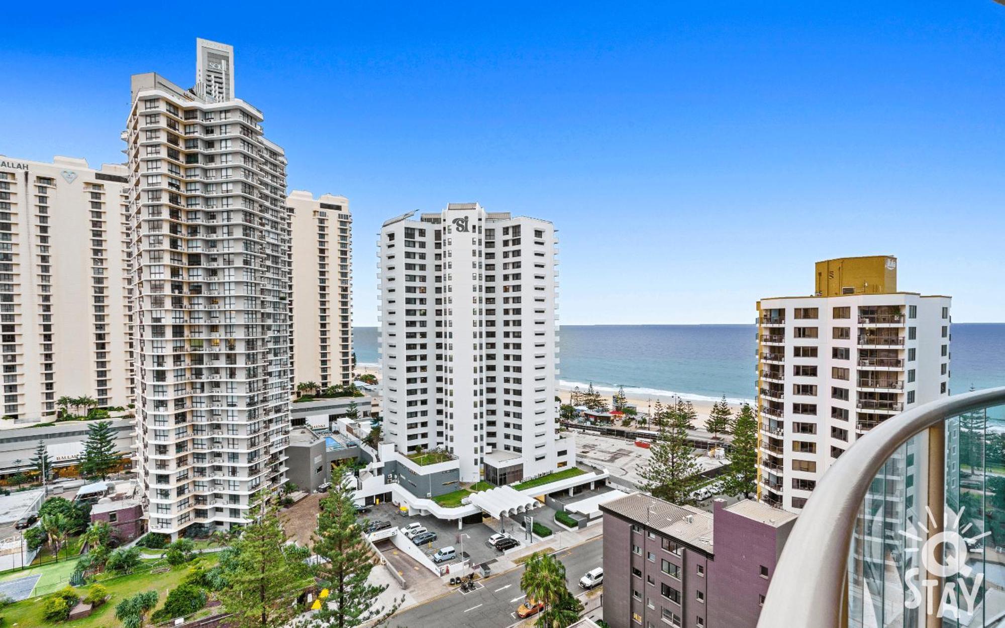 Legends Apartments - Qstay โกลด์โคสต์ ภายนอก รูปภาพ
