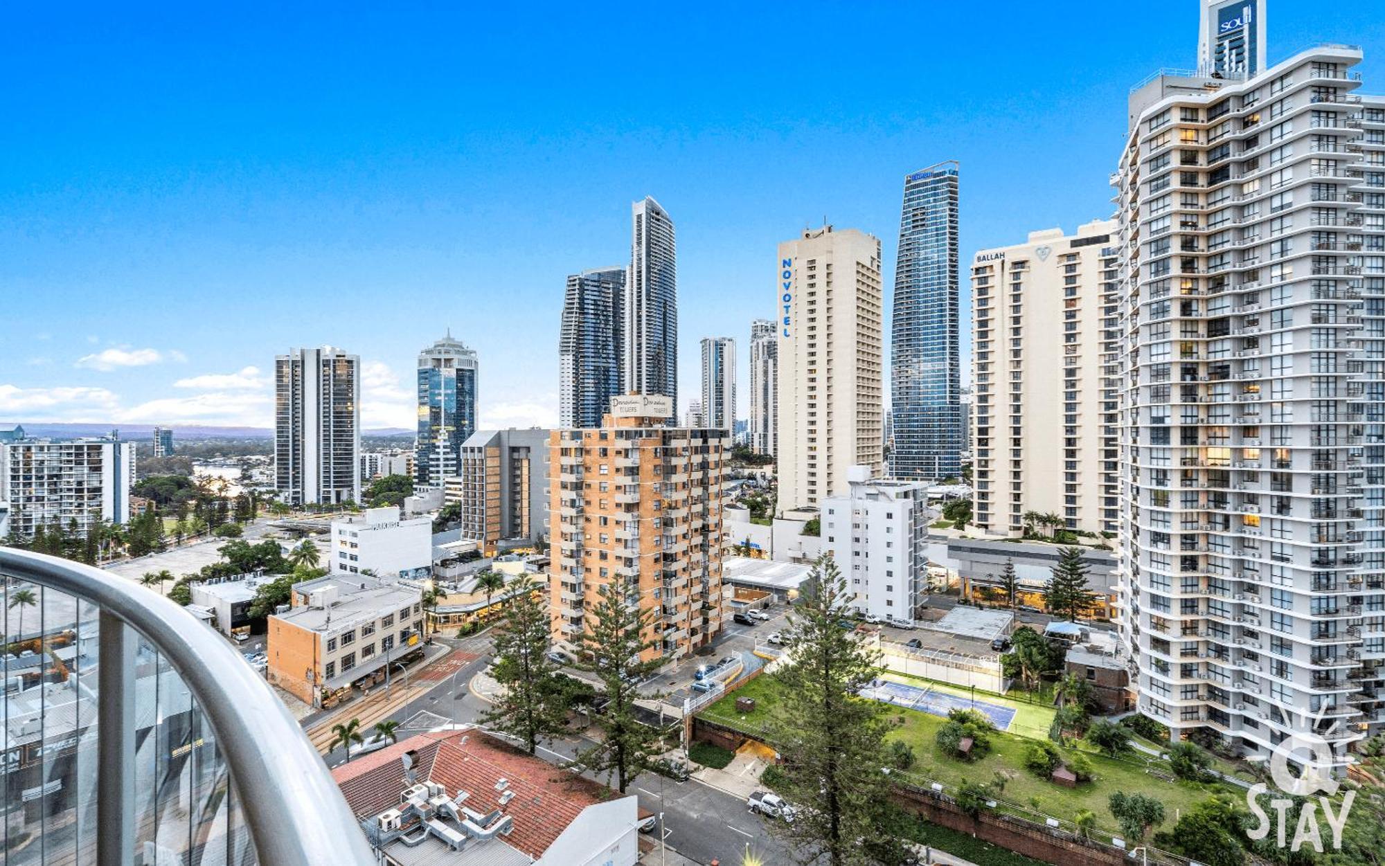 Legends Apartments - Qstay โกลด์โคสต์ ภายนอก รูปภาพ